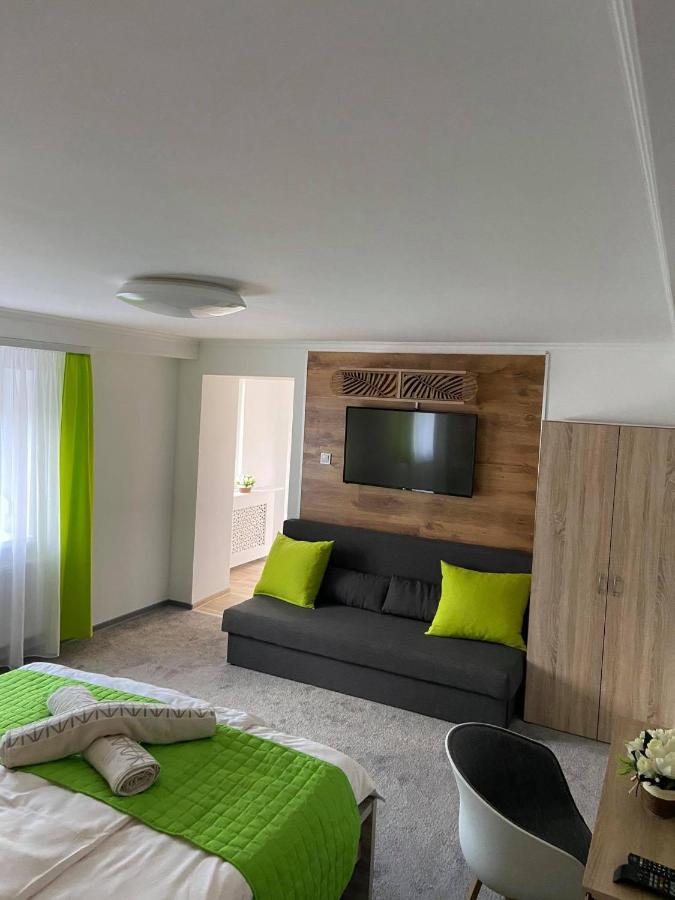 Lilla Vendeghaz Hotel Miskolc Buitenkant foto