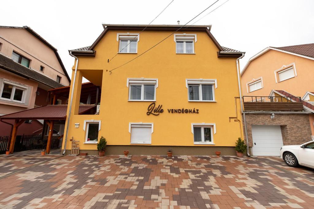 Lilla Vendeghaz Hotel Miskolc Buitenkant foto